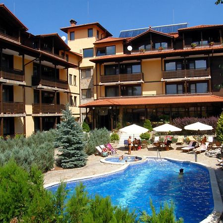 אפרילצי Hotel Center מראה חיצוני תמונה