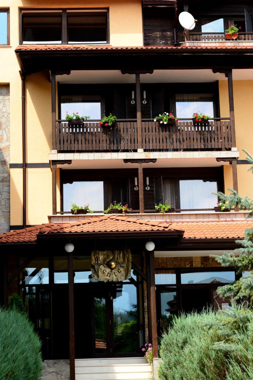 אפרילצי Hotel Center מראה חיצוני תמונה